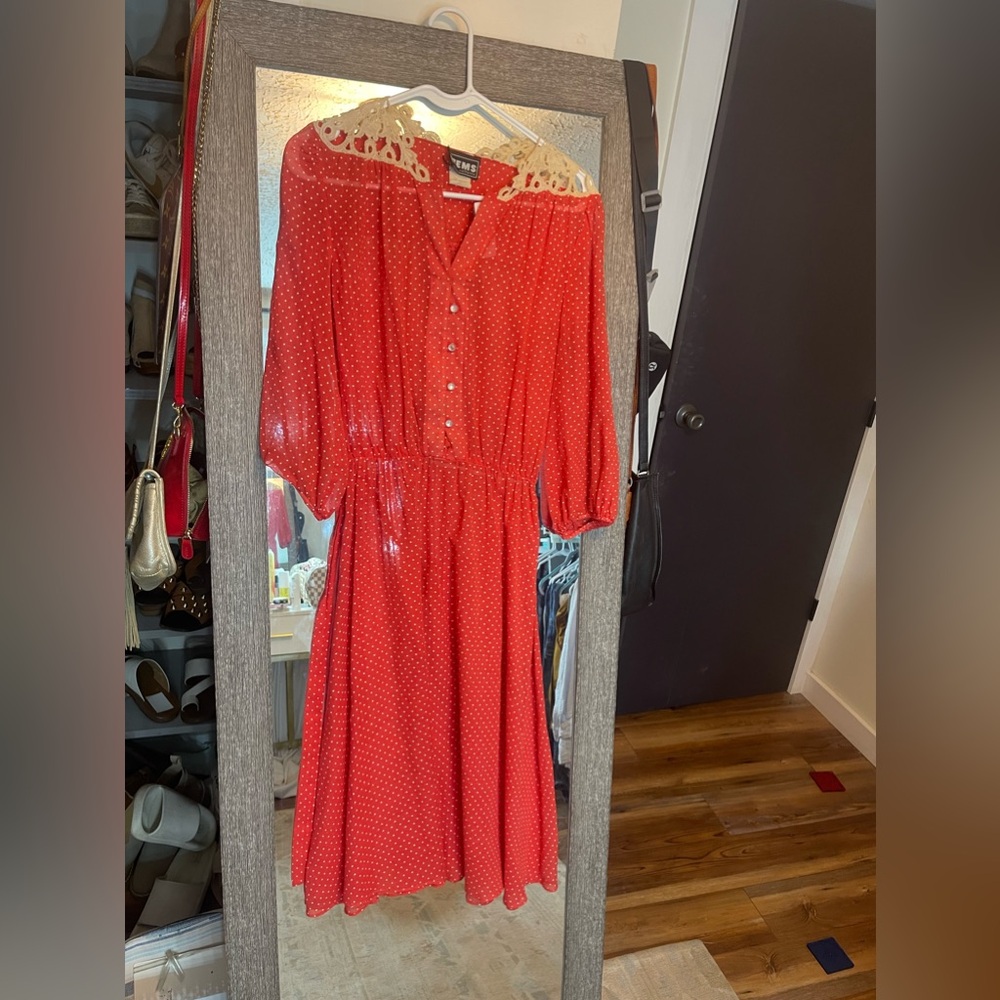 Vintage dress with buttons